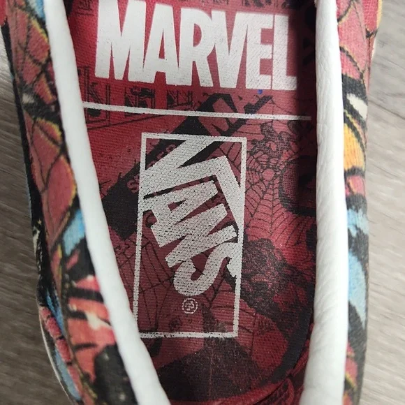 Vans Marvel Spider-Man Graphic Slip-Ons Mens 7 Womens 8.5 - Picture 7 of 10